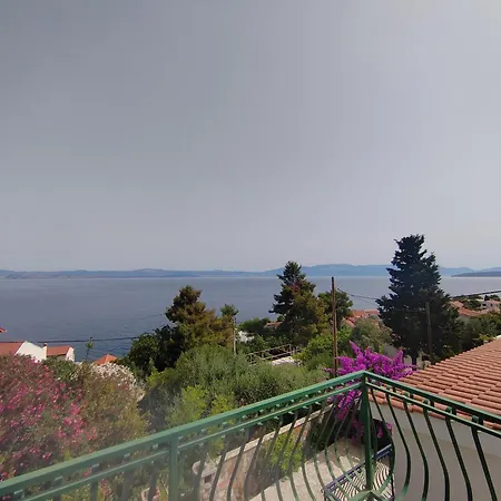 Residence Aporia * Stomorska